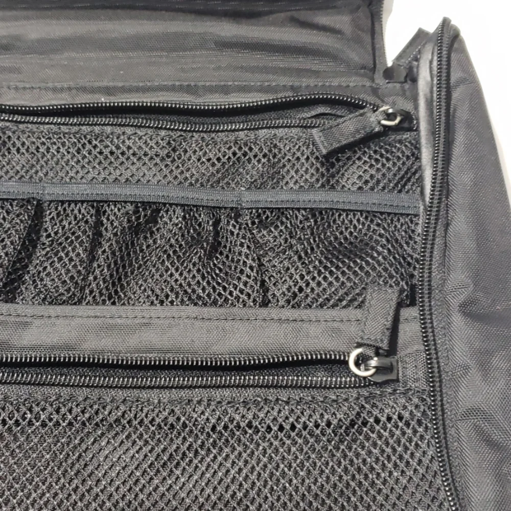 Vintage GAP Body Hanging Zippered Toiletry Bag